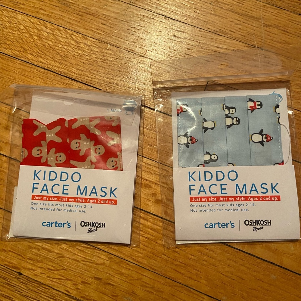 2 Carter’s Kiddo face masks Christmas patterns NWT toddler size